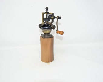 Molinillo de especias de madera, madera de haya, molinillo de pimienta, molinillo de sal, hecho a mano, fabricado en Austria, regalo, idea de regalo, mecanismo de molienda de cerámica.