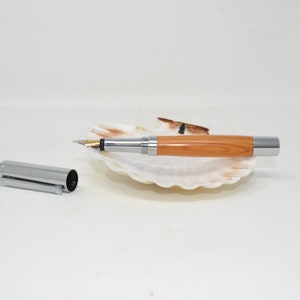 Wooden fountain pen yew personalizable engraving wooden filler with screw cap fountain pen wood handmade pen gift gift idea unique