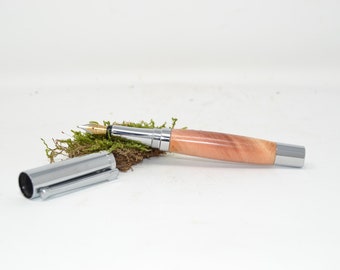 Personalized wooden fountain pen made of Swiss pine, engraved, with screw cap, handmade, gift idea, unique item
