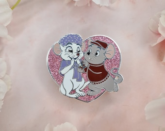 Mouse Proposal Enamel Pin