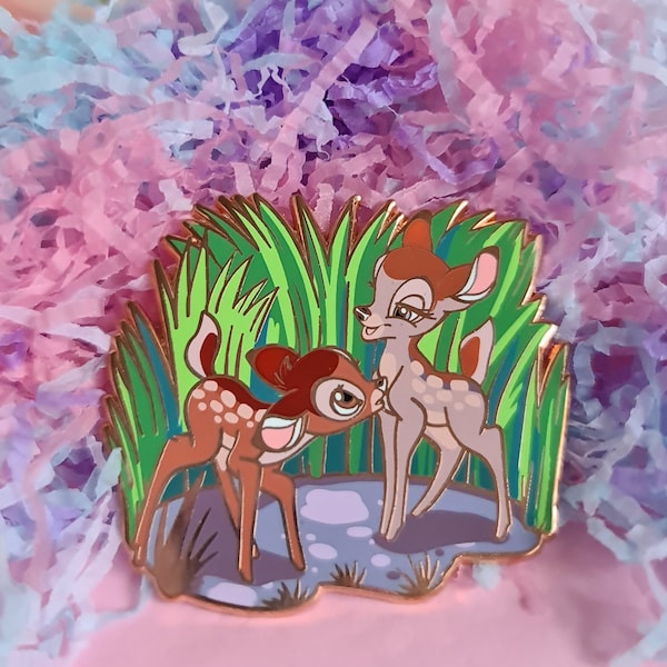 Broche en émail 'Premier Collection' Fawns First Meeting