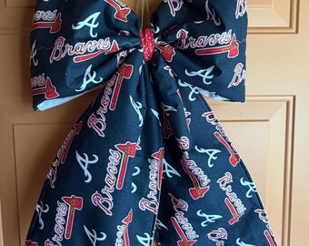 Braves quilted Bow Doorhanger