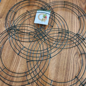 Set of 5 of 12 Inch Wire Wreath Form (Set of 5 Frames), Wreath Metal 12&quot; Frame, 12&quot; Green Wire Form