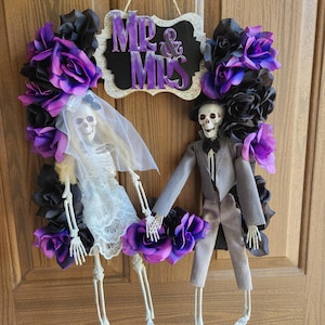 Bride and Groom Skeleton Halloween Wreath, Mr and Mrs Skeleton Wedding Halloween Wreath,
