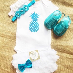 Pineapple White Outfit,Summer Ready Outfit,Pineapple,White Bloomer,Cotton bloomer,Baby Girl Outfit,Newborn outfit,Baby Set Clearance Sale