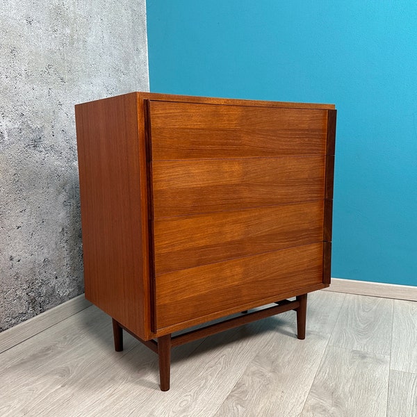 Teak chest of drawers / dresser with 4 drawers, 1960s 1970s