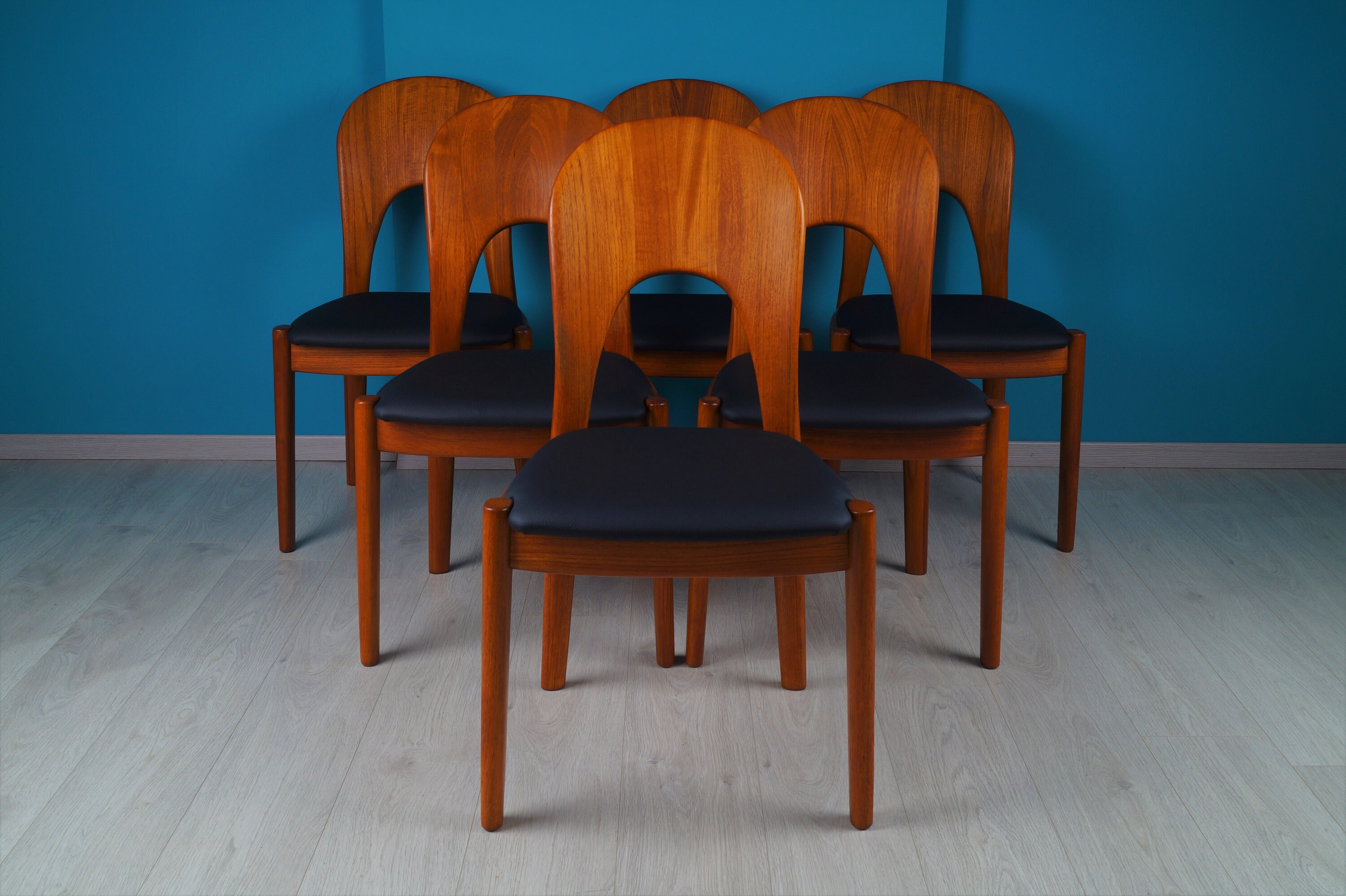6 Seater Teak Dining Room Chairs Koefoeds Hornslet Danish Design