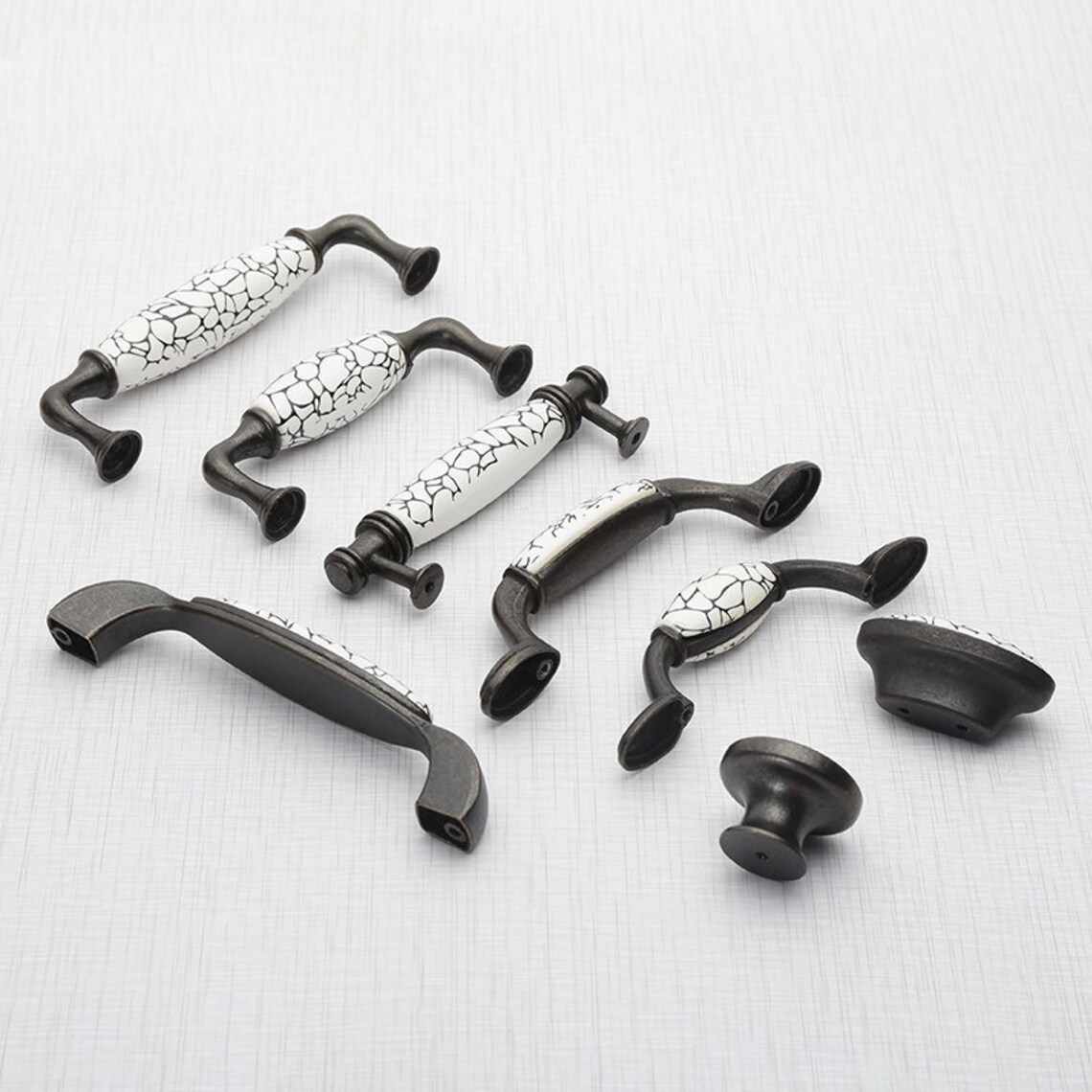 3 Drawer Knobs Pulls Handles Kitchen Cabinet Pulls Etsy