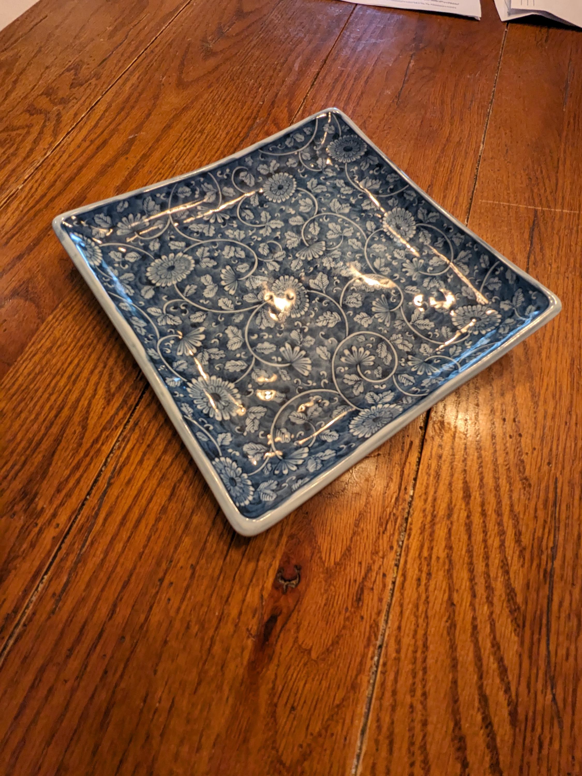 Vintage collectible Japanese Treasure! Blue and white porcelain square plates. 8 1/2"X 8 1/2" X 1"