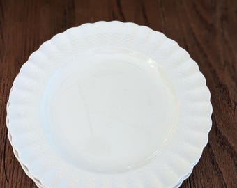 Holiday Copeland Spode, &quot;Chelsea Wicker&quot; style, set of white dinner (8) plates, made in England. Vintage Collector&#39;s fine china.