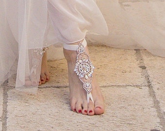 Boho Crystal Bridal Barefoot Sandals, Rose Gold Beach Wedding Foot Jewelry, Bridal Shower Gift, Rhinestone Eloped Wedding Accessory