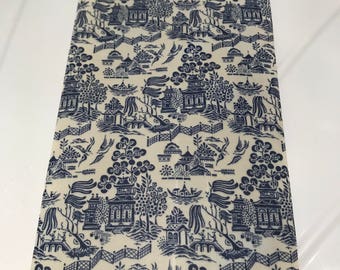 SMALL Reusable Cotton Beeswax Food Wrap Willow Pattern Chinese China White Blue 20cm x 20cm Eco Friendly Zero Waste