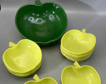 Vintage Hazel Atlas Glass Apple Shaped Dessert Bowl 1950’s Forest Green In Color 
