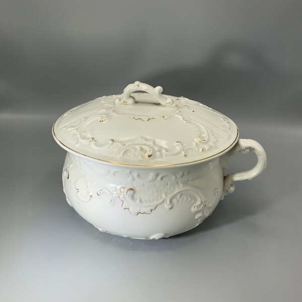 W.H. Grindlay & Co England Semi-Porcelain Chamber Pot in Cream and Gold