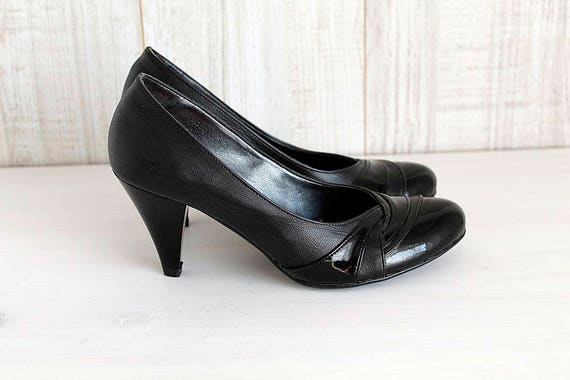 Classic Black Leather Women's High Heels, Vintage 90s Pumps Size 6, Women's Shoes, Leather High Heels, Vintage Pumps, Black Formal Heels Classic Black Leather Women's High Heels, Vintage 90s Pumps Size 6, Women's Shoes, Leather High Heels, Vintage Pumps, Black Formal Heels