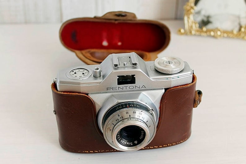 Vintage German 35 Mm Film Camera Pentona Priomat Viewfinder 1960's