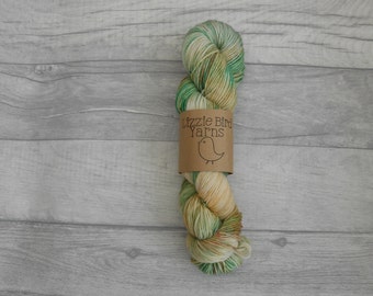 Autumn Stroll - 100g Hand Dyed Yarn Skein Salmon Spruce Green Olive Crochet Knit Speckled Merino Wool Nylon Indie DK Sock SuperWash