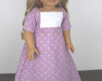 Vestido Regencia color malva para muñeca de 18 pulgadas