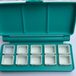 Teal Cyan Color Paint Pallet Half Pan Empty Set Water Color Candies Arts and Crafts Artist Paint Pallet White Half Pans Calligraphy
