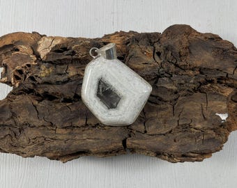 Natürlicher Trapiche Amethyst Edelstein Anhänger