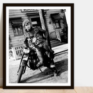 Foto de Marlon Brando em motocicleta - pôster de foto vintage para impressão - download instantâneo de arquivo JPG de impressão fácil para coleta de molduras de impressão