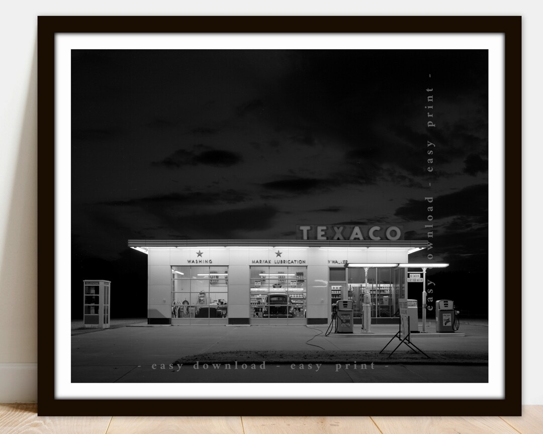 Vintage Texaco Gas Station by Night - Printable Vintage Photo - Instant ...