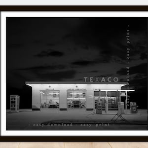 Vintage Texaco Gas Station by Night - Printable Vintage Photo - Instant Download Easy Print JPG File for Collecting Printing Framing