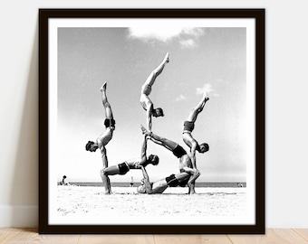 Póster vintage de gimnasia playera: Decoración costera retro (descarga instantánea)