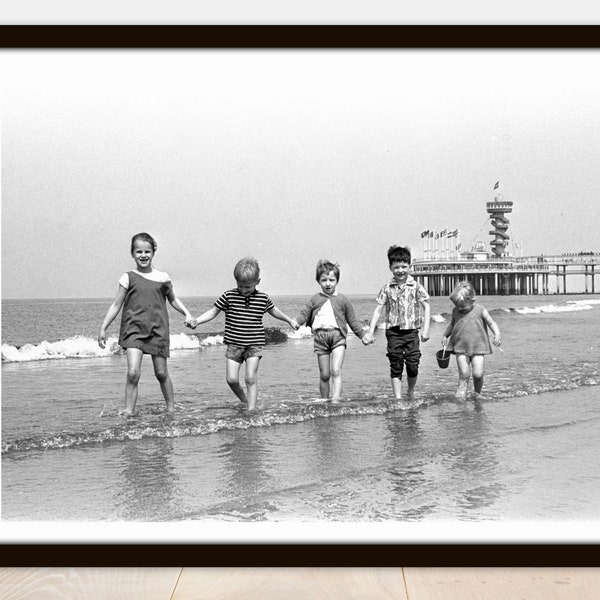 Children on the Beach Photo - Printable Vintage Photo Poster - Instant Download Easy Print JPG File for Collecting Printing Framing