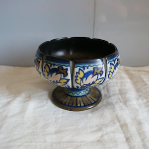 fairly old pottery cup from Holland signed Edouard Zuid Holland