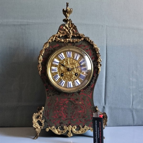 old clock in Boulle marquetry Napoleon III eras, tortoiseshell, bronze ornament, Victor Paillard movement, 1850s to 1860s