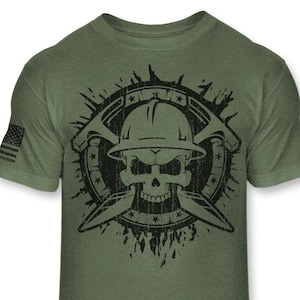 Mason Skull T-Shirt - Masonry Stone Hammer Trowel Crossbones Athletic T Shirt - Jolly Roger Stonemason Bricklayer American Flag Tee - A145