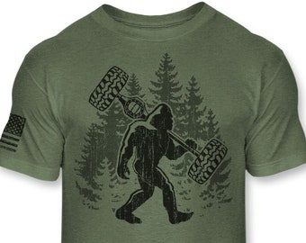 Bigfoot Off-road T-Shirt - Funny Sasquatch Offroad shirt - Bigfoot Off Road 4x4 silhouette shirt - Outdoor Athletic Tee Shirt - A177