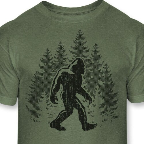 Bigfoot T-shirt Funny Sasquatch Forest Silhouette Shirt Yeti - Etsy