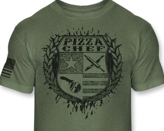 Pizza Chef Crest T-Shirt - Pizza Chefs Coat of Arms Shield Shirt - Pizza Badge Emblem Logo Tee - Athletic Blend T-Shirt - A251