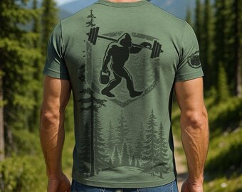 Bigfoot Weight Lifting T-Shirt for Men - Funny Sasquatch Gym Shirt - Ultra Soft, No-Feel Print - Medium Weight T-Shirt - F205