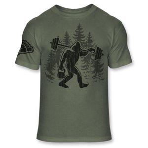 Funny Bigfoot Weightlifting T-Shirt: Sasquatch Gym Workout Tee - B283