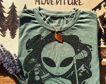 Funny Alien Golfing UFO Soft Blend T-Shirt - C025