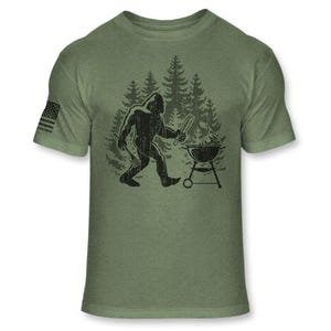 Bigfoot BBQ T-Shirt - Funny Sasquatch Barbecue Shirt - Barbeque Charcoal Grill Outdoor Cooking Grilling Shirt - Soft Blend Tee - A280