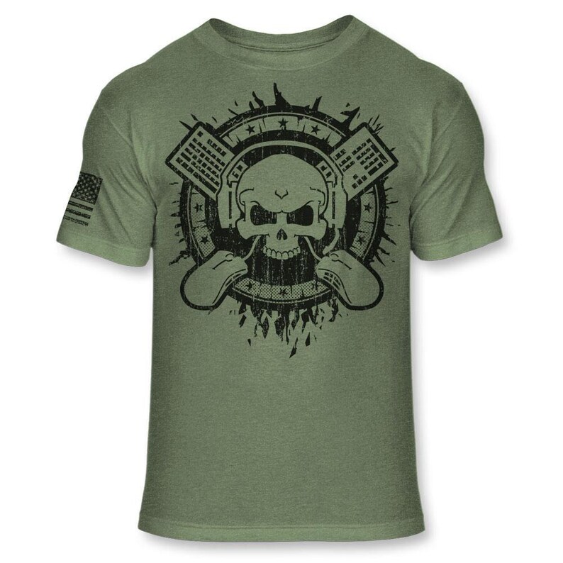 Computer Gaming Skull Graphic T-Shirt: Ultra-Soft Soft Blend - A419 Heather Army Green