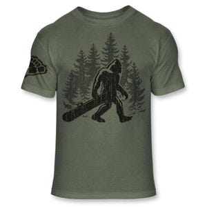 Camiseta divertida de snowboarder de Pie Grande: Camiseta de mezcla suave - B188