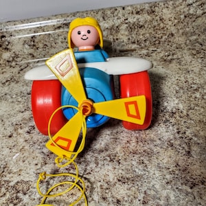 Vintage 1980 FISHER-PRICE Quaker Oats Airplane #171  Pilot Toy - Made in USA