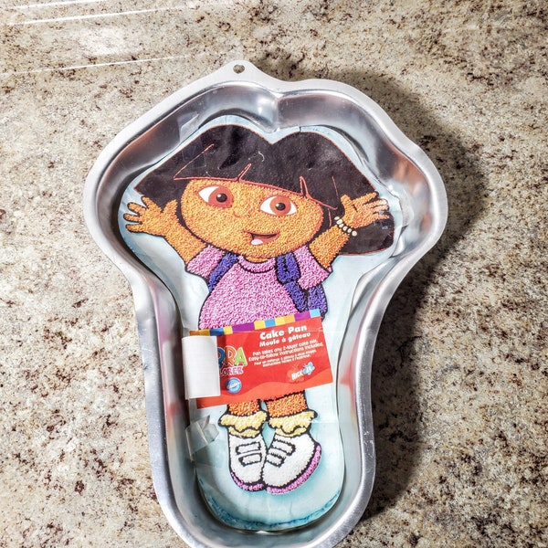 Wilton Dora The Explorer Cake Mold Aluminum Baking Pan 2105-6300 2003 Viacom