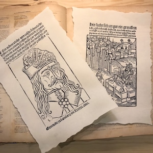 May include: A black and white woodcut print of Vlad the Impaler, also known as Dracula, with the text "Ein wi&aring;nderliche und erschrockenliche bystori von einem gro&szlig;en wittrich genaut Sracole wayda Ber do so gar vnkriften liche martter hat angelegt die mensche.als mitspiffen.auch dy leut zu rod gellyffen t&euml; Bedruckt zu bamberg im Zxxxxi.iare." printed below the image.