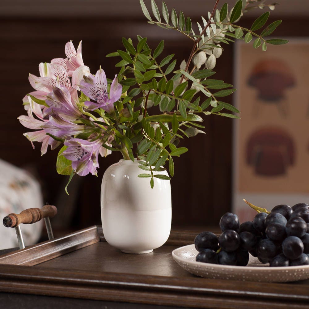Small White Vase Minimalist Decor Porcelain Bud Vase White Etsy