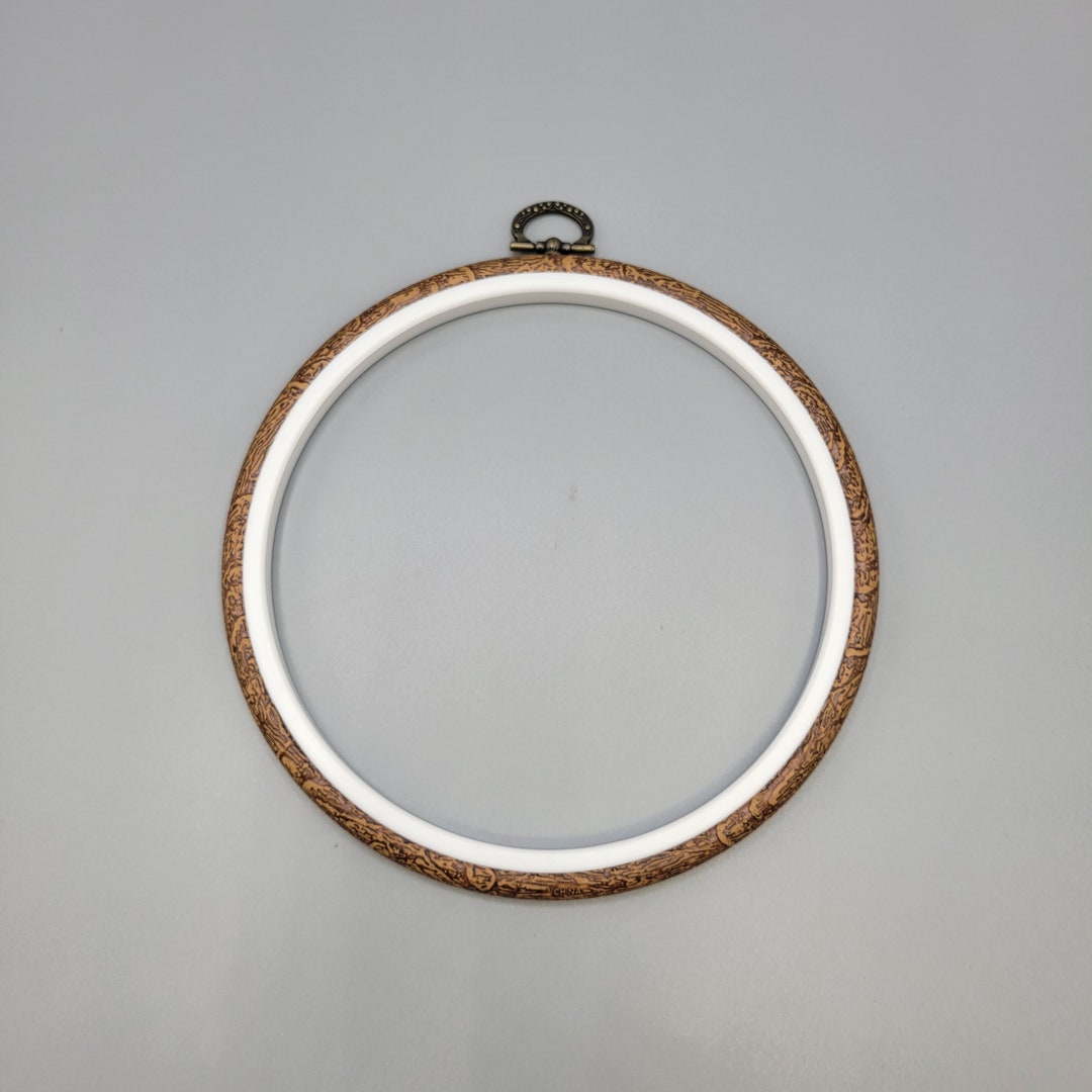 Olympus Embroidery Hoop Frame 6 Round Plastic PVC Faux Wood Look Ideal