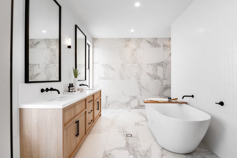 Caddie de bain  Planche de bain avec fente pour verre à vin image 4