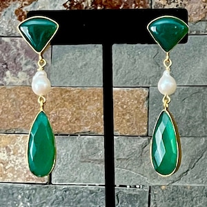 Green Onyx Earrings with Pearls