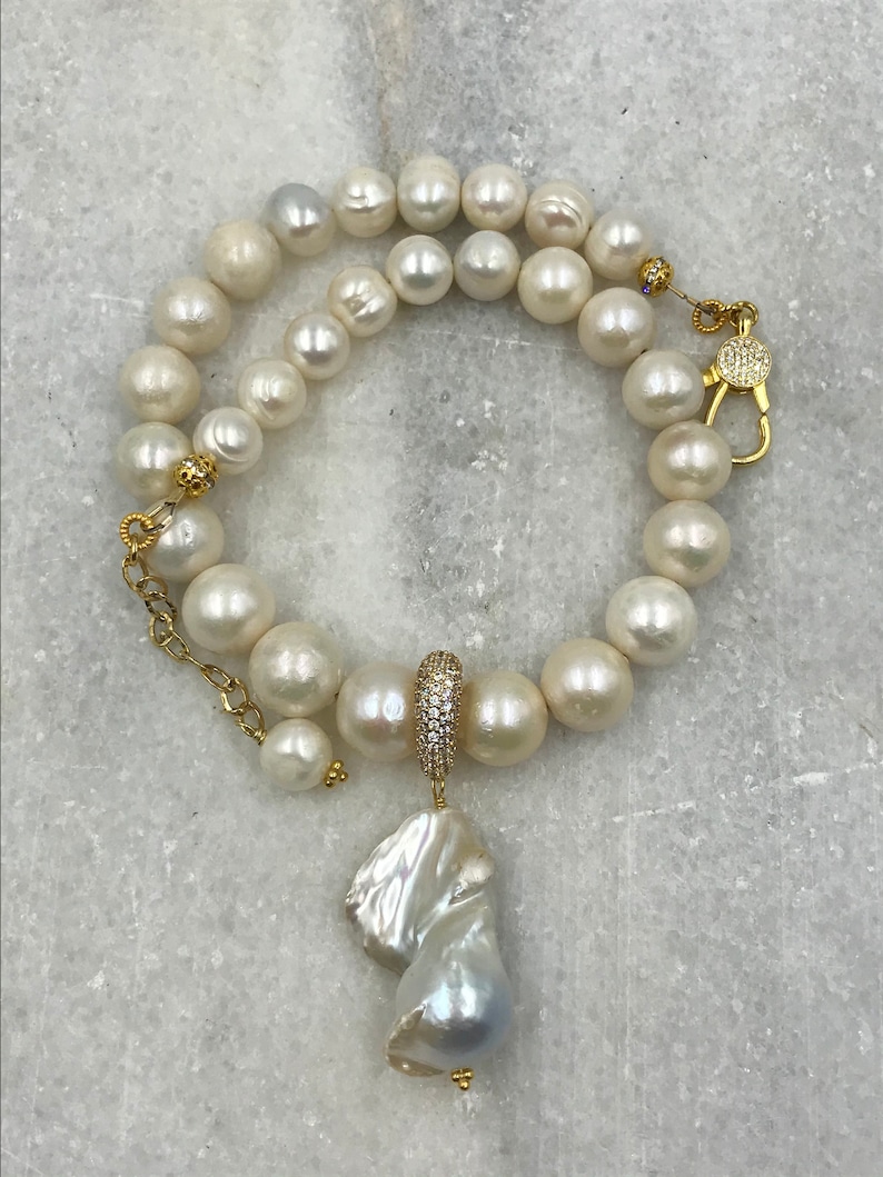 Large Pearl Necklace with Baroque Pendant