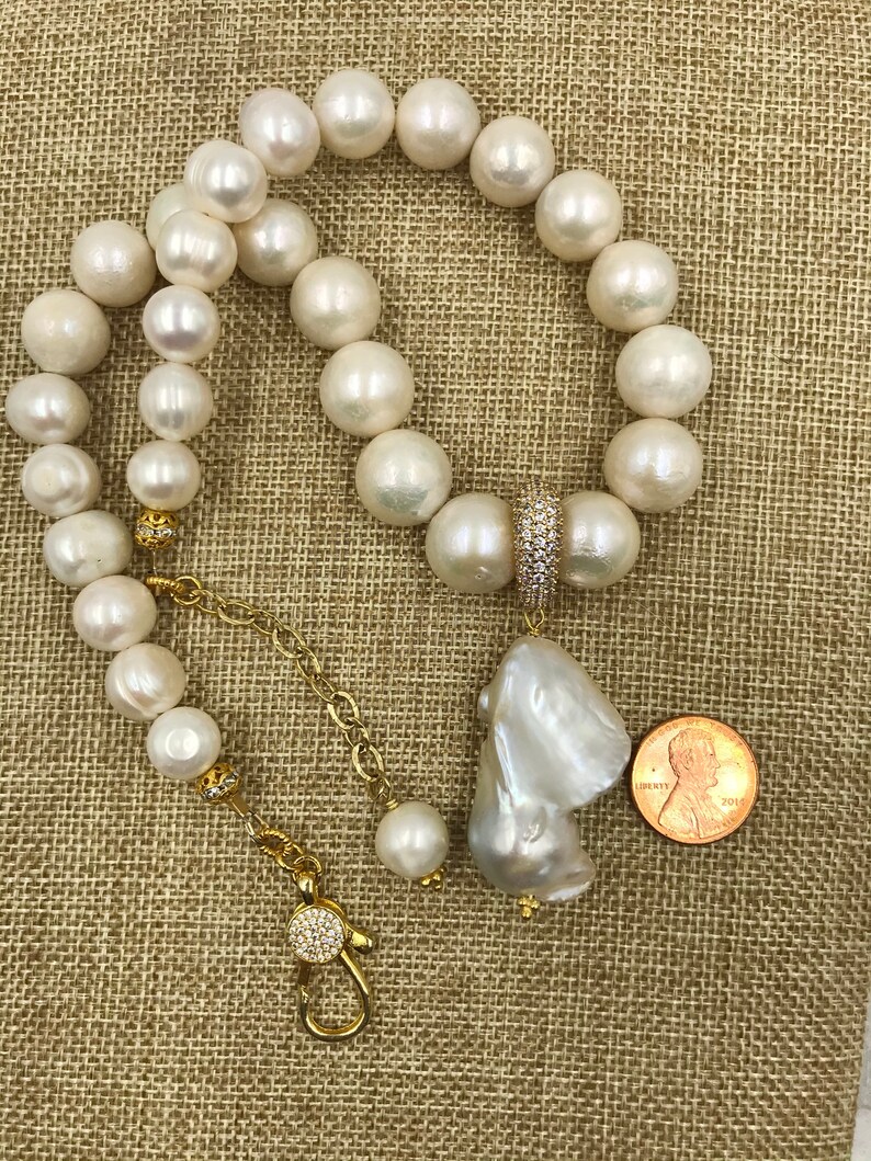 Large Pearl Necklace with Baroque Pendant